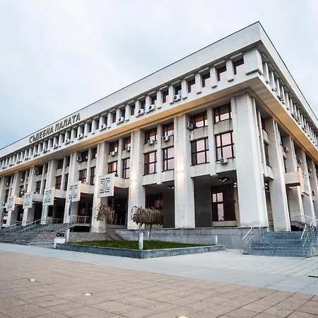 Super Center - Small Flat On 